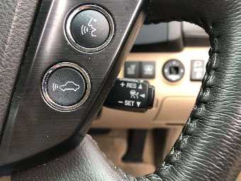 TOYOTA CROWN HYBRID 2008 Image 7