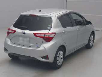 TOYOTA VITZ 2019 Image 2