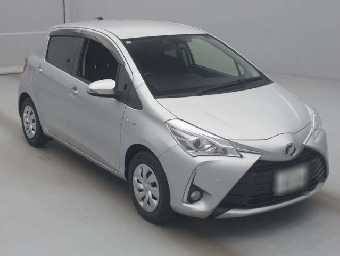 TOYOTA VITZ 2019 Image 3
