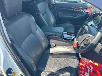 TOYOTA CROWN MAJESTA 2014 Image 8
