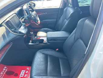 TOYOTA CROWN MAJESTA 2014 Image 9
