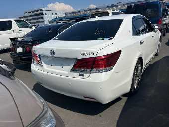 TOYOTA CROWN MAJESTA 2014 Image 4