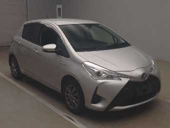 TOYOTA VITZ 2018 Image 3