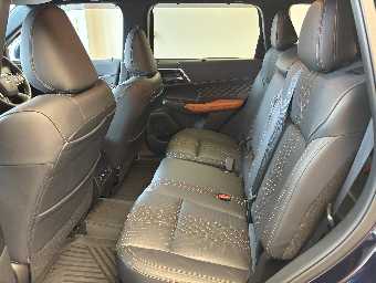 MITSUBISHI OUTLANDER PHEV 2024 Image 27