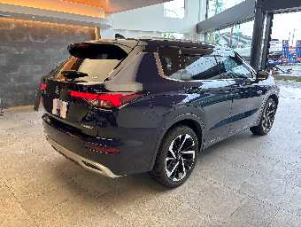 MITSUBISHI OUTLANDER PHEV 2024 Image 5