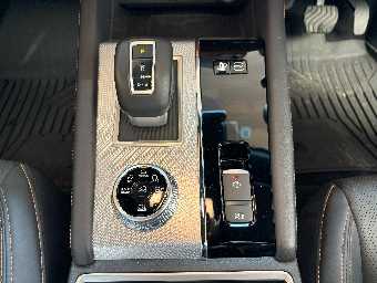 MITSUBISHI OUTLANDER PHEV 2024 Image 38