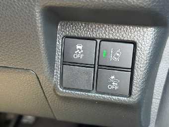 HONDA N-BOX CUSTOM 2020 Image 17