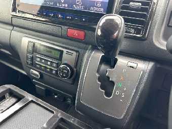 TOYOTA REGIUSACE 2019 Image 30