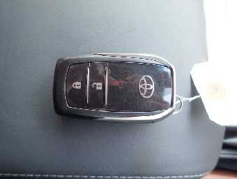 TOYOTA LAND CRUISER 2020 Image 40