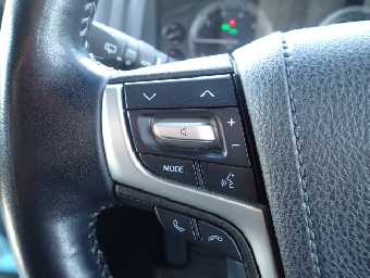 TOYOTA LAND CRUISER 2020 Image 52