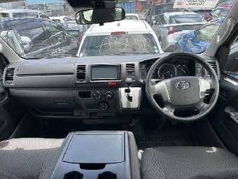 TOYOTA REGIUSACE 2019 Image 10