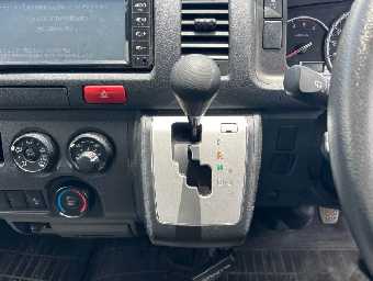 TOYOTA REGIUSACE 2019 Image 16