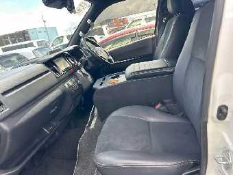 TOYOTA REGIUSACE 2019 Image 22