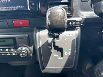 TOYOTA REGIUSACE 2019 Image 25