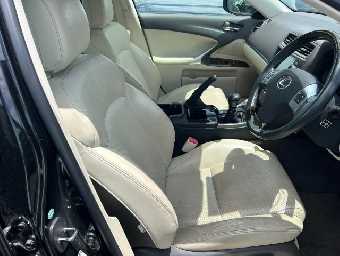 LEXUS IS 2010 Image 11