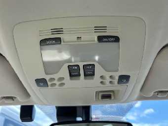 LEXUS IS 2010 Image 17