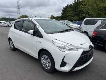 TOYOTA VITZ 2018 Image 1
