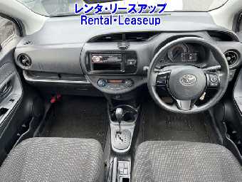 TOYOTA VITZ 2018 Image 4