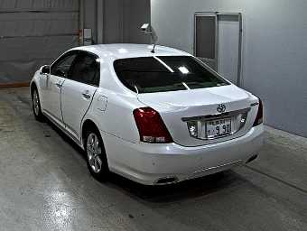 TOYOTA CROWN MAJESTA 2009 Image 2