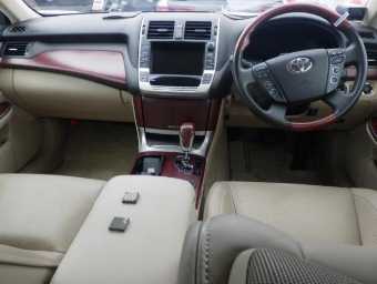 TOYOTA CROWN MAJESTA 2009 Image 3