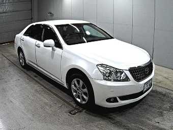 TOYOTA CROWN MAJESTA 2009 Image 4