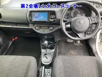 TOYOTA VITZ 2020 Image 3