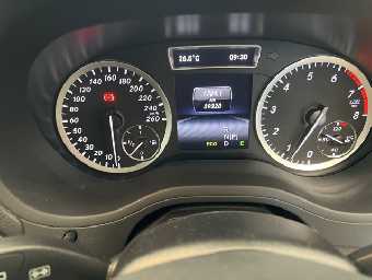 MERCEDES BENZ B CLASS 2014 Image 6