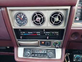 TOYOTA CHASER 1978 Image 13