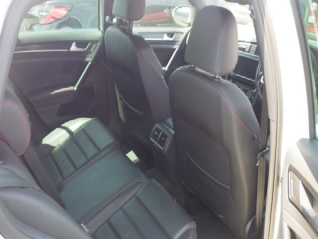 VOLKSWAGEN GOLF GTI 2014 Image 22