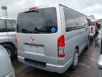 TOYOTA REGIUSACE 2023 Image 4