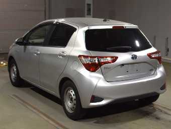 TOYOTA VITZ 2019 Image 4