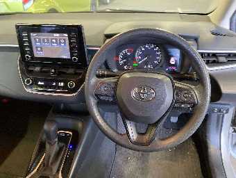 TOYOTA COROLLA TOURING 2020 Image 9