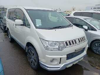 MITSUBISHI DELICA D:5 2014 Image 2