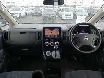 MITSUBISHI DELICA D:5 2014 Image 9