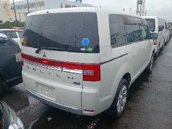 MITSUBISHI DELICA D:5 2014 Image 4