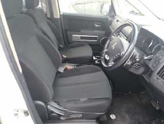 MITSUBISHI DELICA D:5 2014 Image 10
