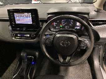TOYOTA COROLLA TOURING 2020 Image 9
