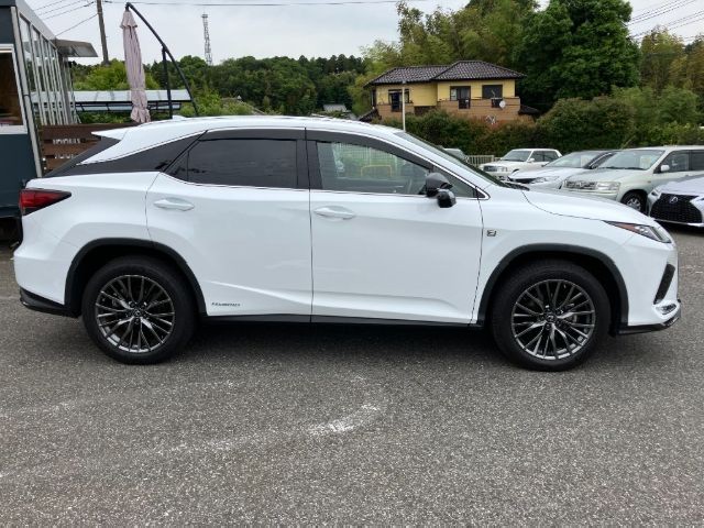 LEXUS RX 450h 2022 Image 26