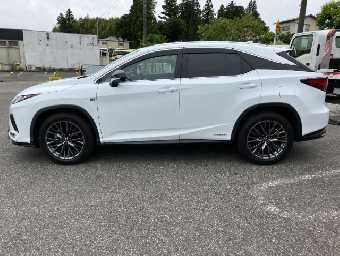 LEXUS RX 450h 2022 Image 21