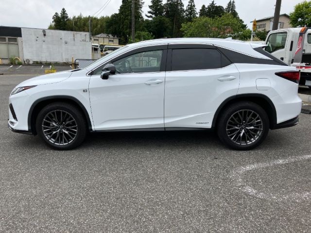 LEXUS RX 450h 2022 Image 27