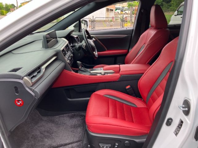 LEXUS RX 450h 2022 Image 42