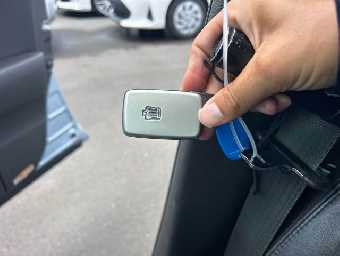 TOYOTA CROWN 2010 Image 22