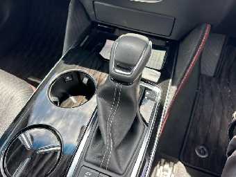 TOYOTA CROWN HYBRID 2019 Image 16