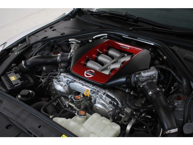 NISSAN GT-R 2017 Image 20