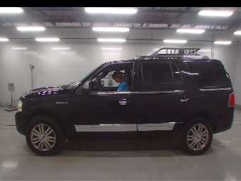 LINCOLN NAVIGATOR 2011 Image 4