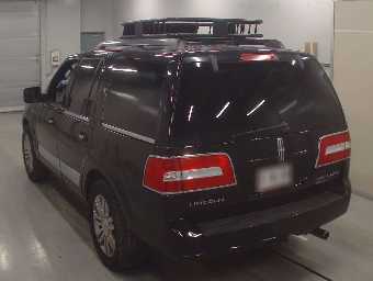 LINCOLN NAVIGATOR 2011 Image 6