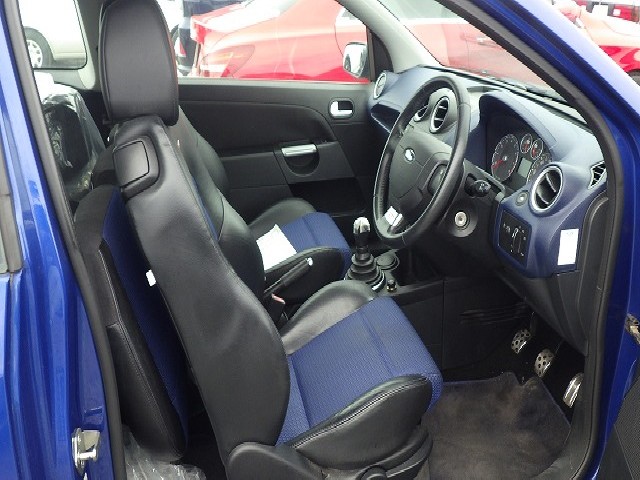 FORD FIESTA 2006 Image 23