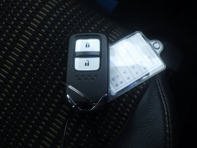 HONDA VEZEL 2014 Image 30