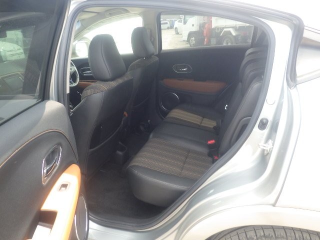 HONDA VEZEL 2014 Image 31