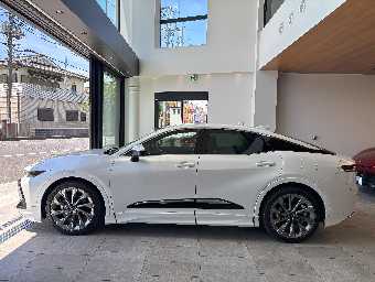 TOYOTA CROWN 2022 Image 8